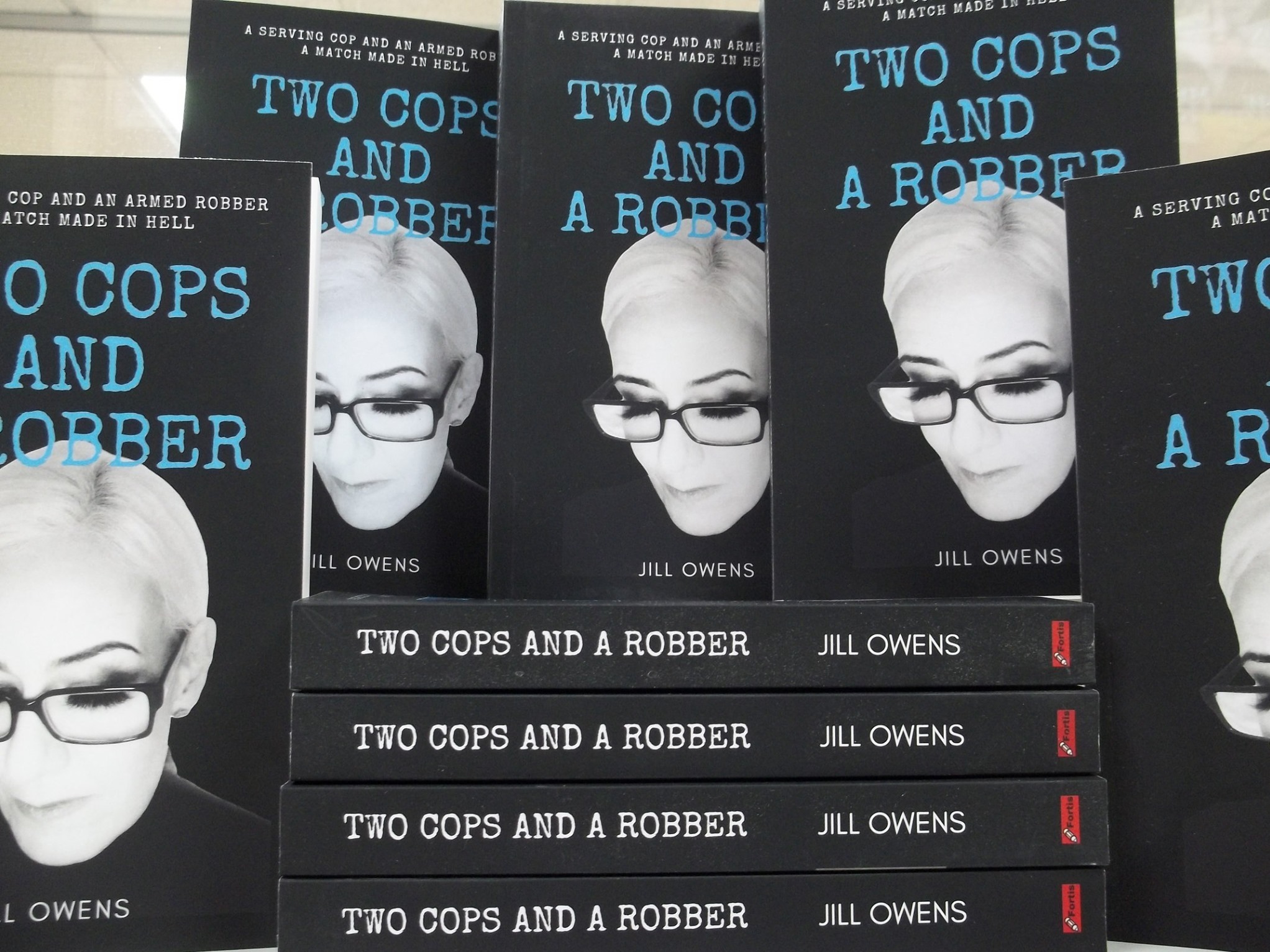 Jill Owens To Sign Two Cops And A Robber At Victoria Bookshop Haverfordwest Western Telegraph